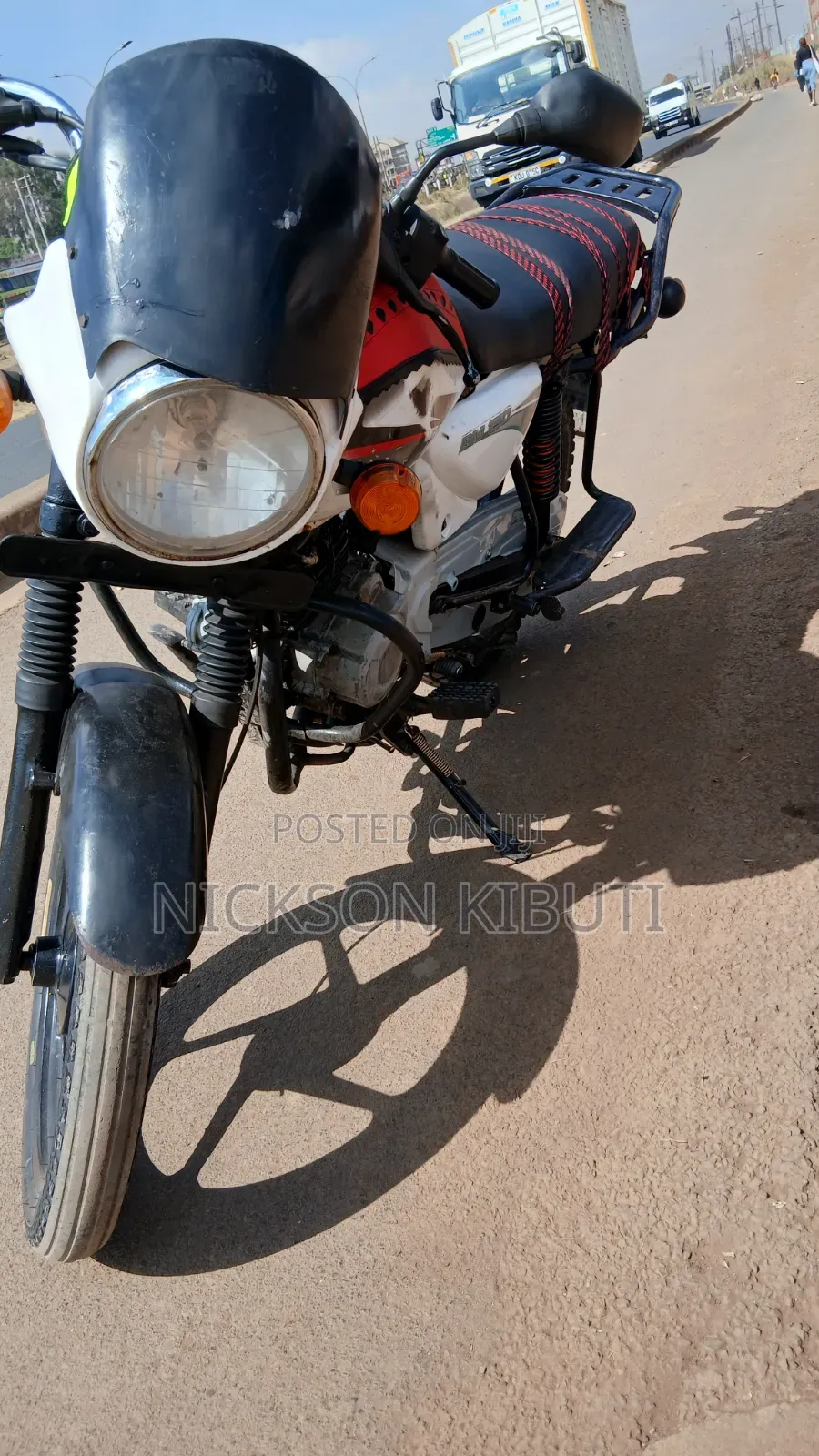Bajaj Boxer 150 UG 2020 White