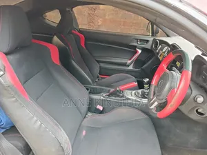 Toyota GT86 GT 2012 Red