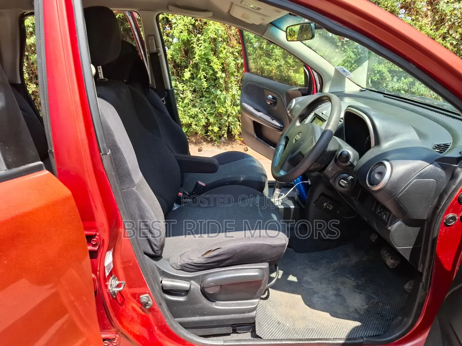 Nissan Note 2008 Orange