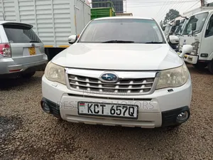 Subaru Forester 2012 Pearl
