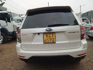 Subaru Forester 2012 Pearl