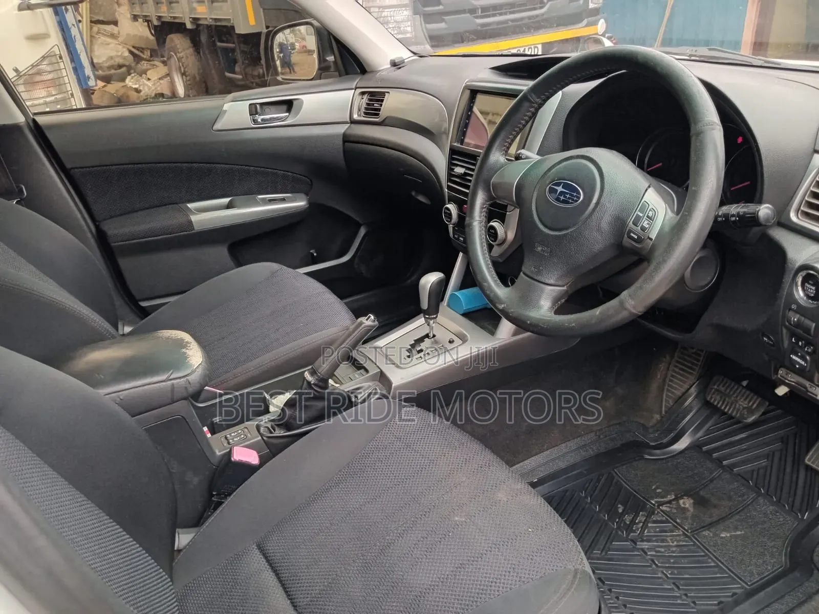 Subaru Forester 2012 Pearl