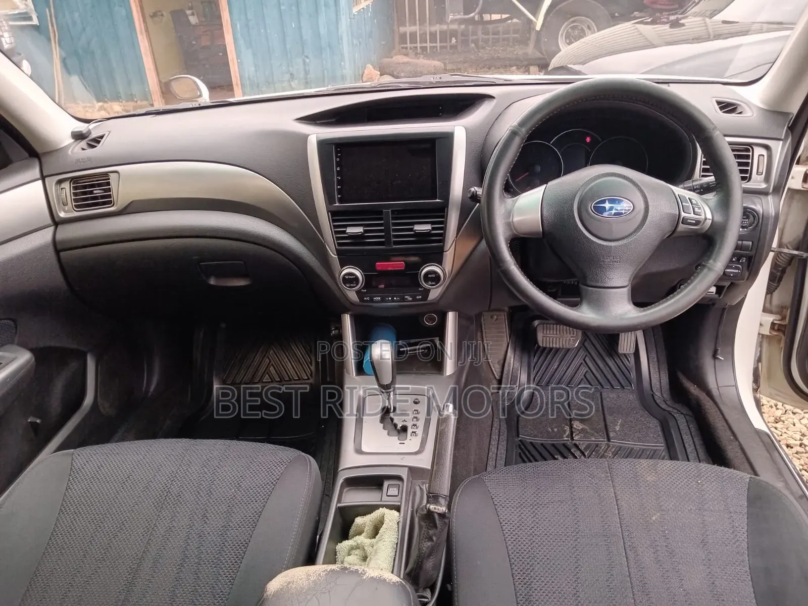 Subaru Forester 2012 Pearl