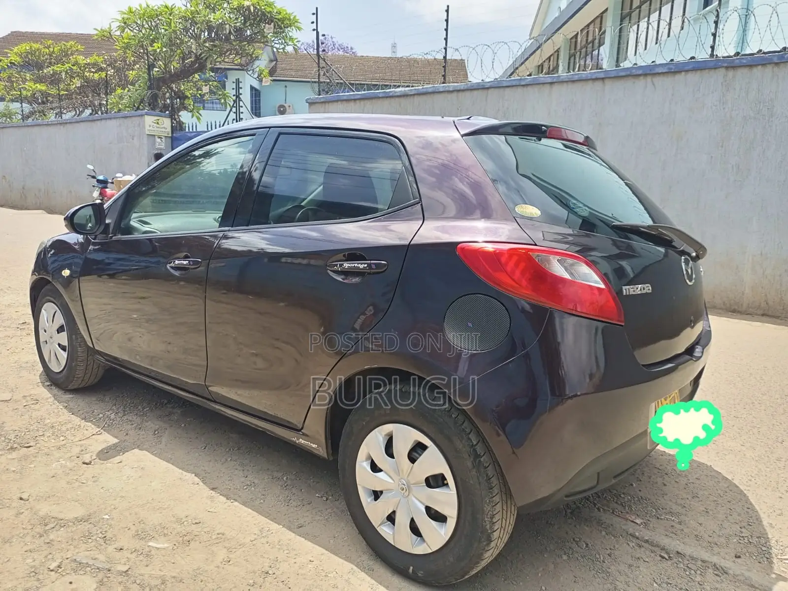 Nissan Note 2009 Maroon