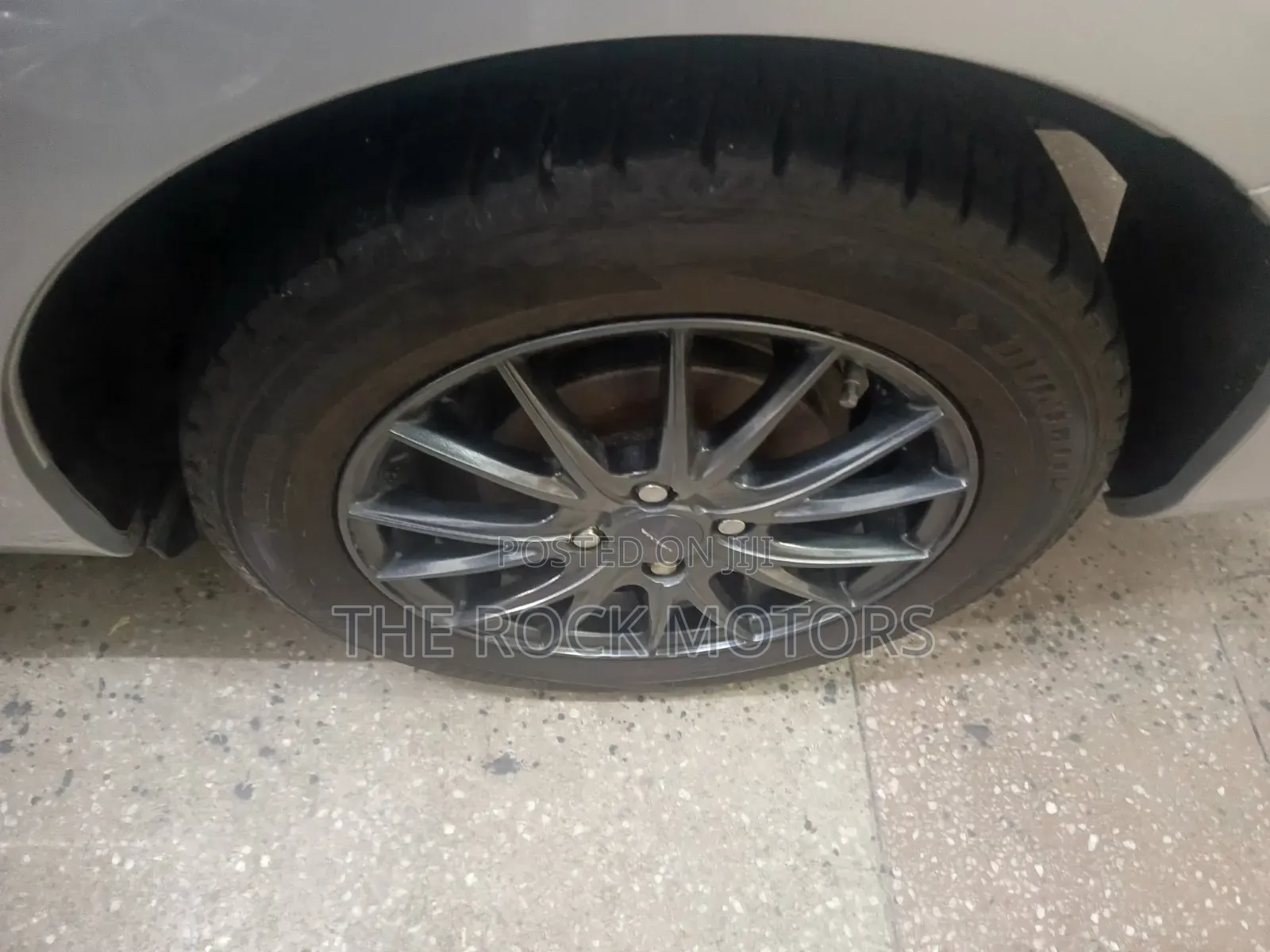 New Toyota Corolla Fielder 2019 Silver