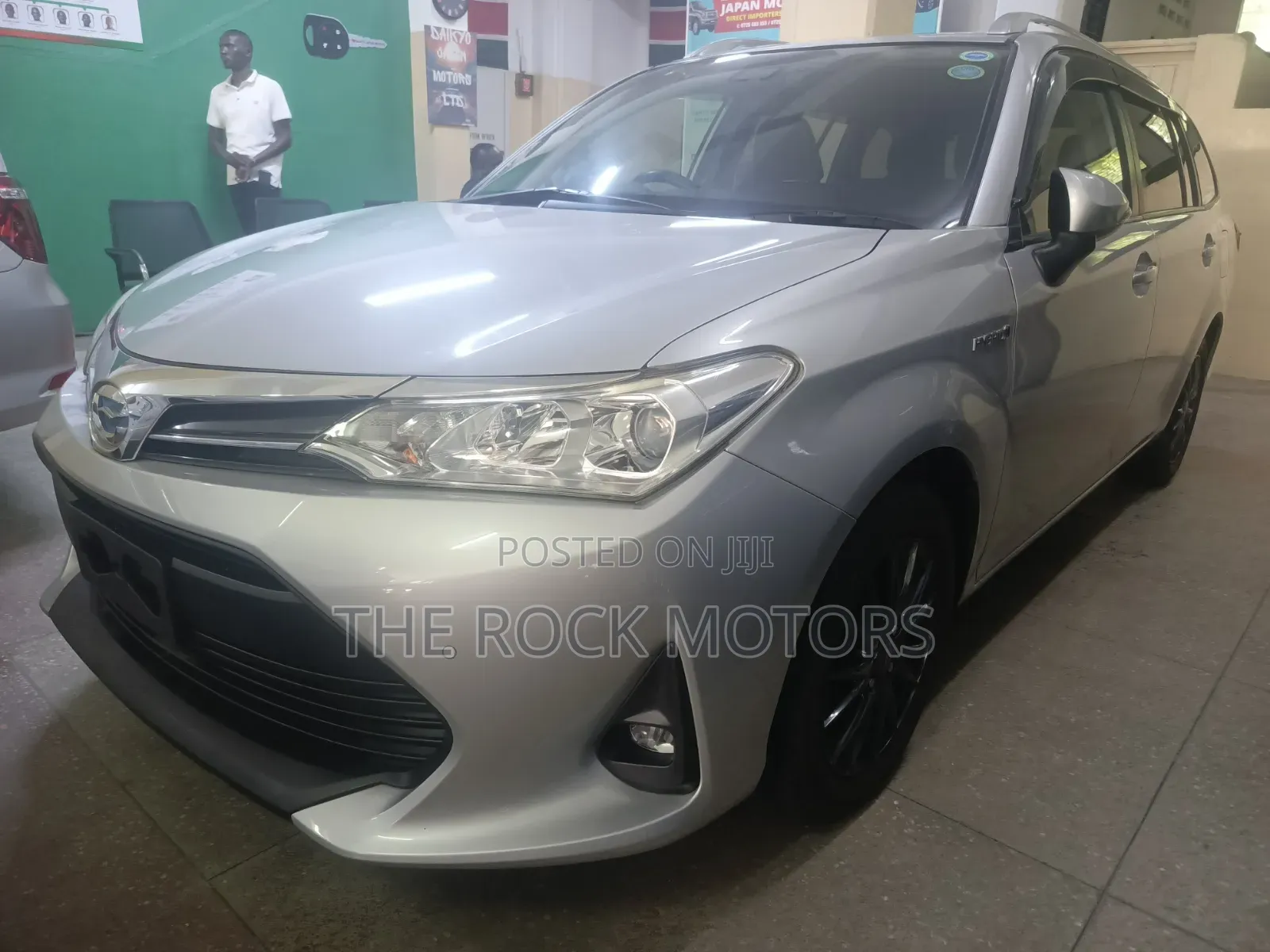New Toyota Corolla Fielder 2019 Silver