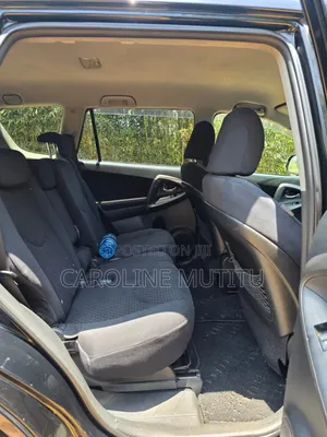 Toyota Vanguard 2010 Black