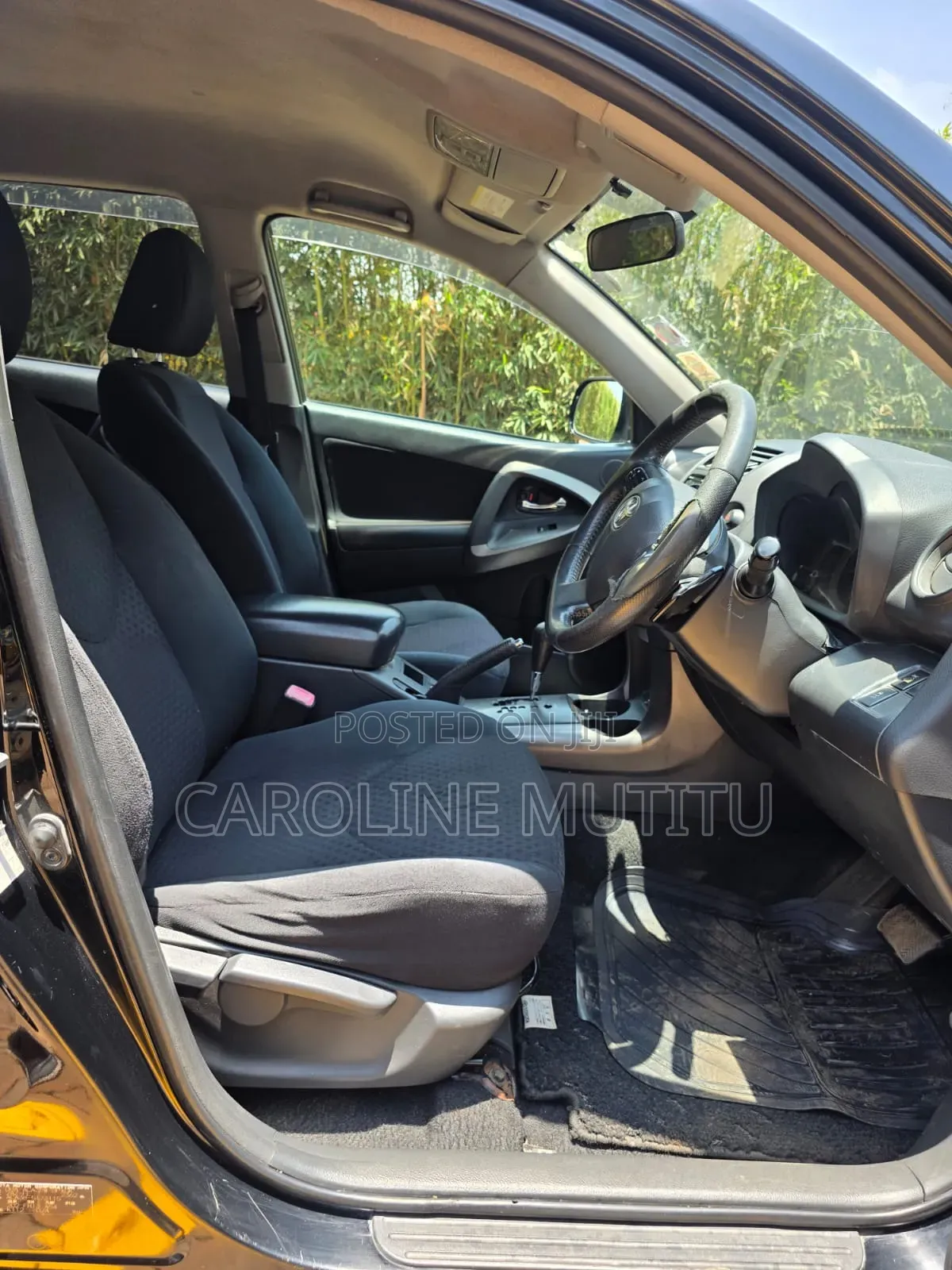 Toyota Vanguard 2010 Black
