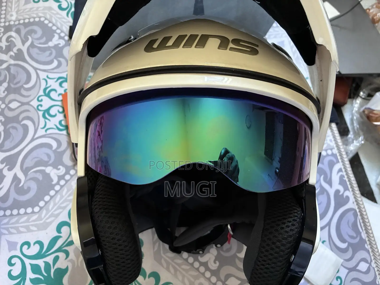 Wins Helmet