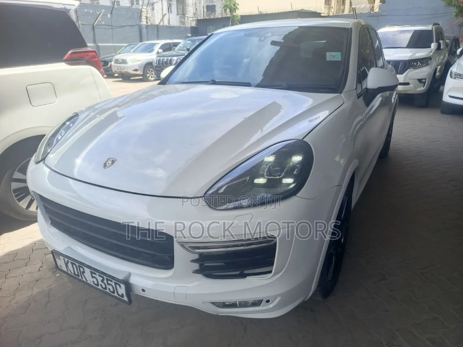 Porsche Cayenne 2017 White