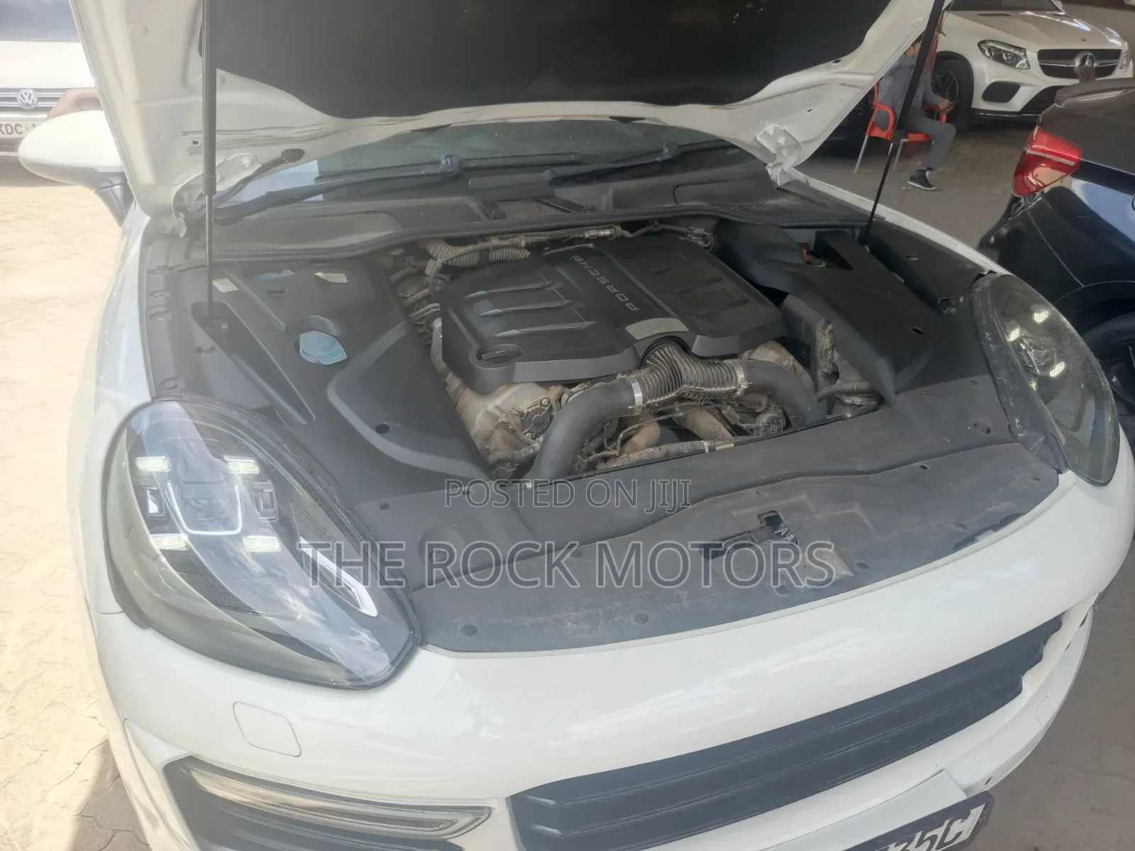 Porsche Cayenne 2017 White