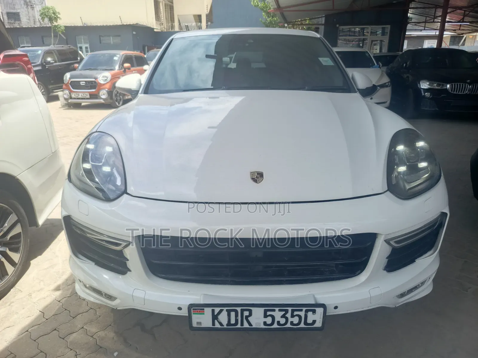 Porsche Cayenne 2017 White