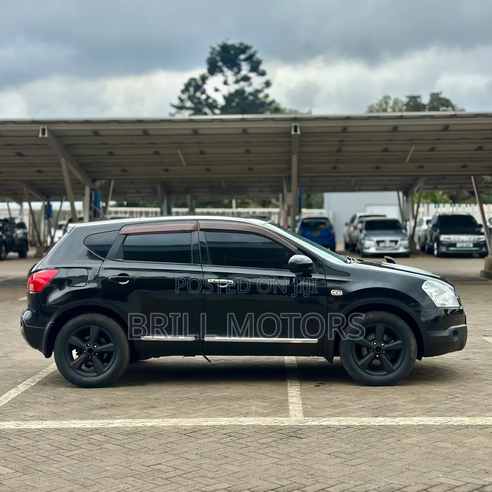 Nissan Dualis 2011 Black