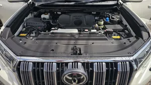 Toyota Land Cruiser Prado 2.8 2021 White