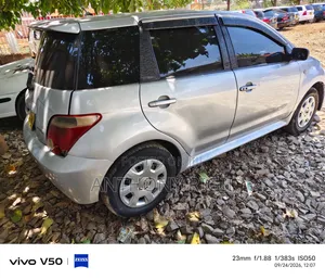 Toyota Vitz 1.5 FWD 5dr 2005 Silver