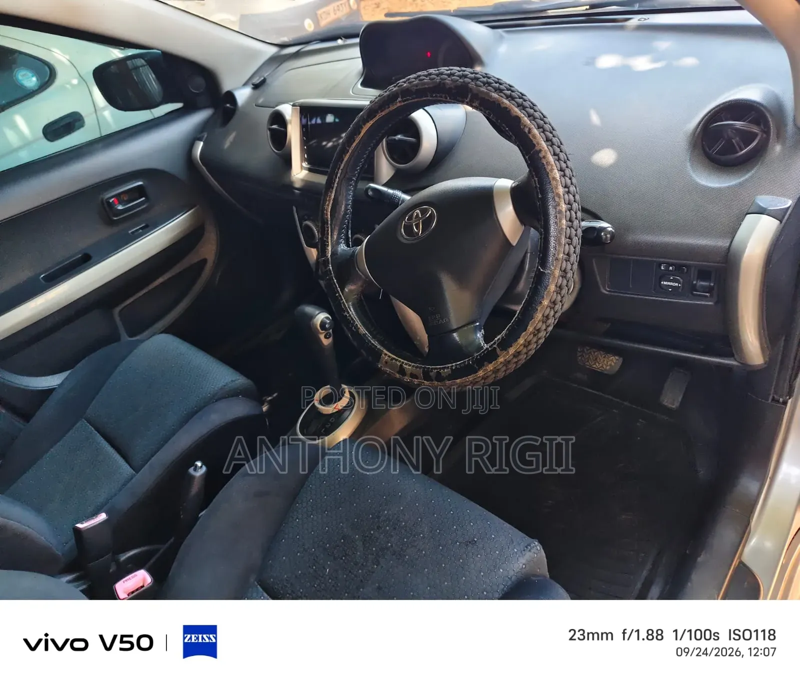 Toyota Vitz 1.5 FWD 5dr 2005 Silver