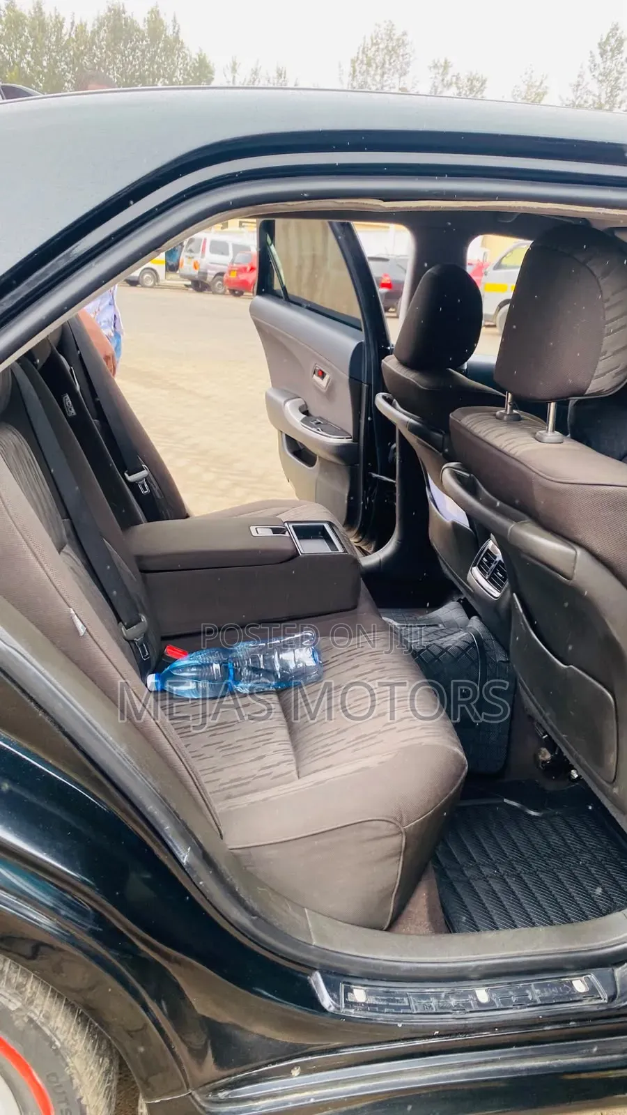 Toyota Crown 2011 Black