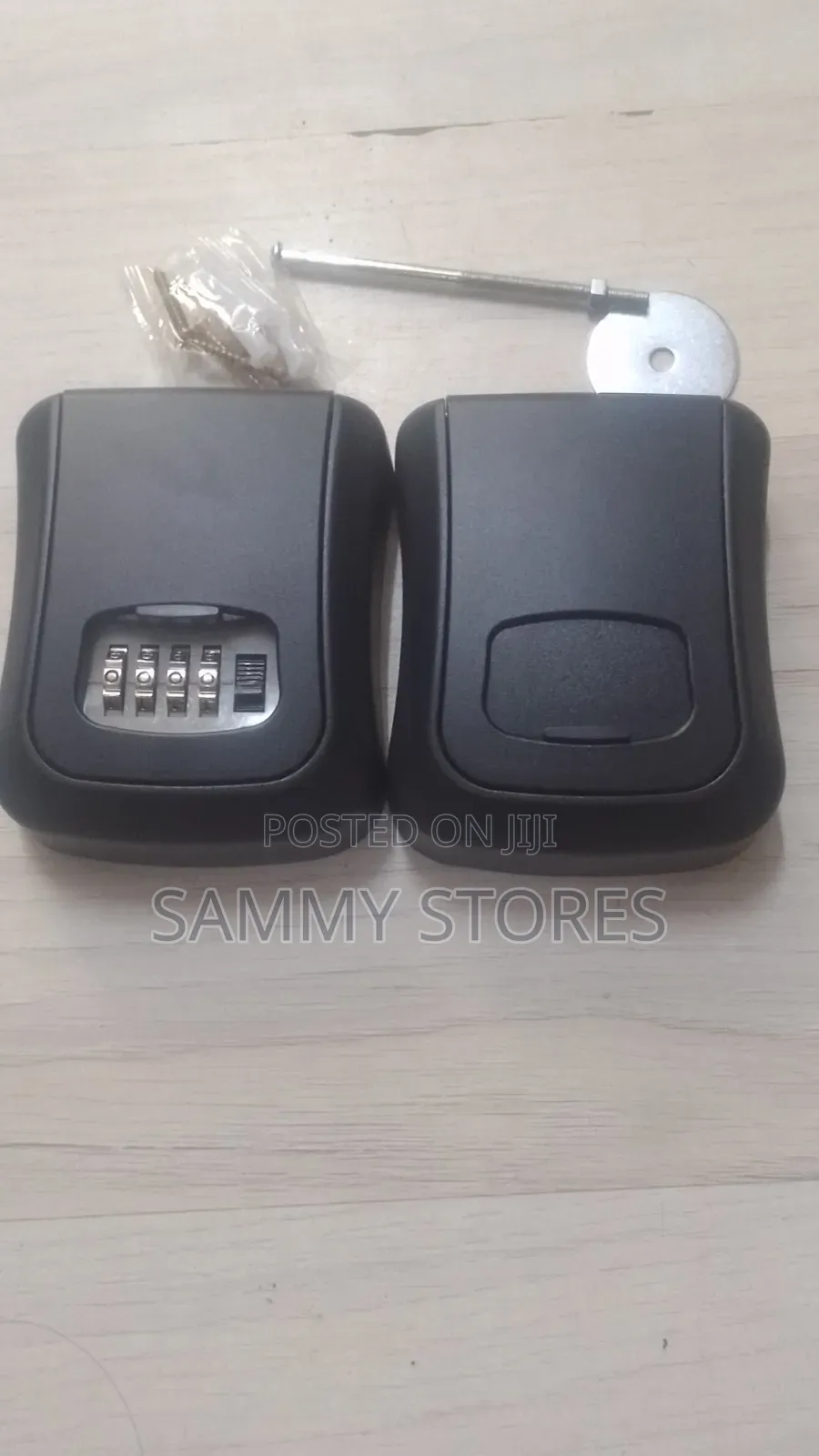Secure Key Holder Box With 4-Digit Code