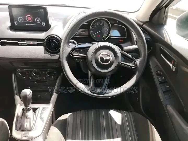 Mazda Demio 2018 White