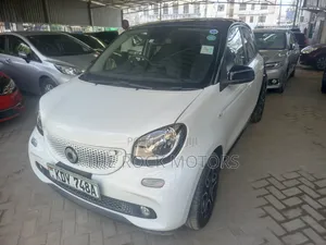 Smart ForFour 2019 White