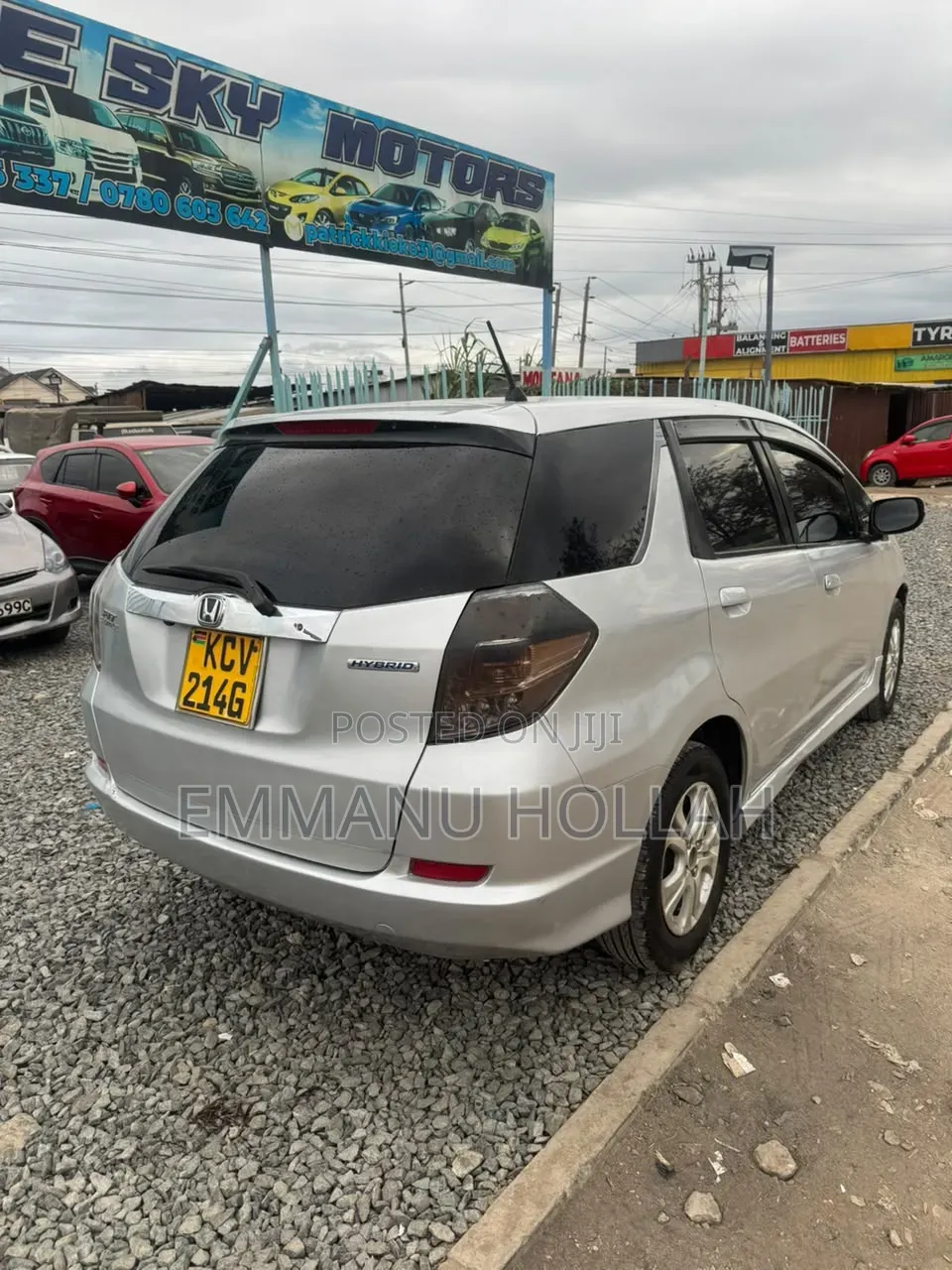 Honda Fit Shuttle 1.3 Hybrid 2WD 2012 White