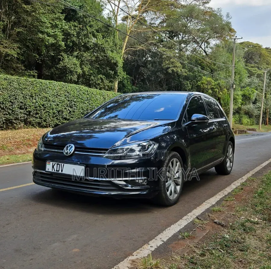 Volkswagen Golf 2018 Blue