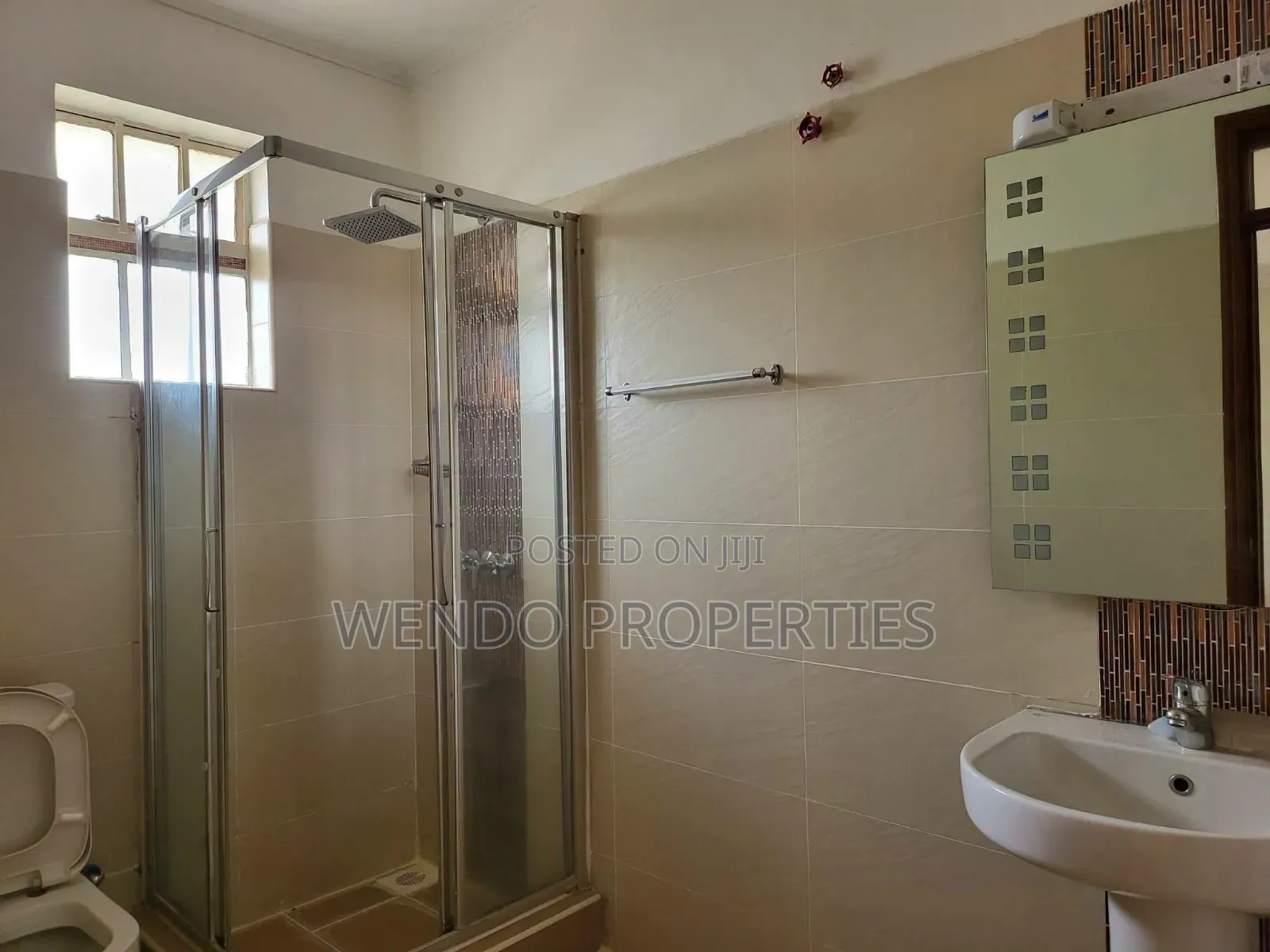 5bdrm Villa in Runda for rent