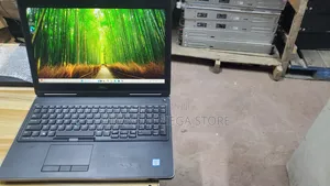 Laptop Dell Precision 7520 8GB Intel Core i7 SSD 512GB