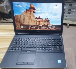 Laptop Dell Precision 7520 8GB Intel Core i7 SSD 512GB