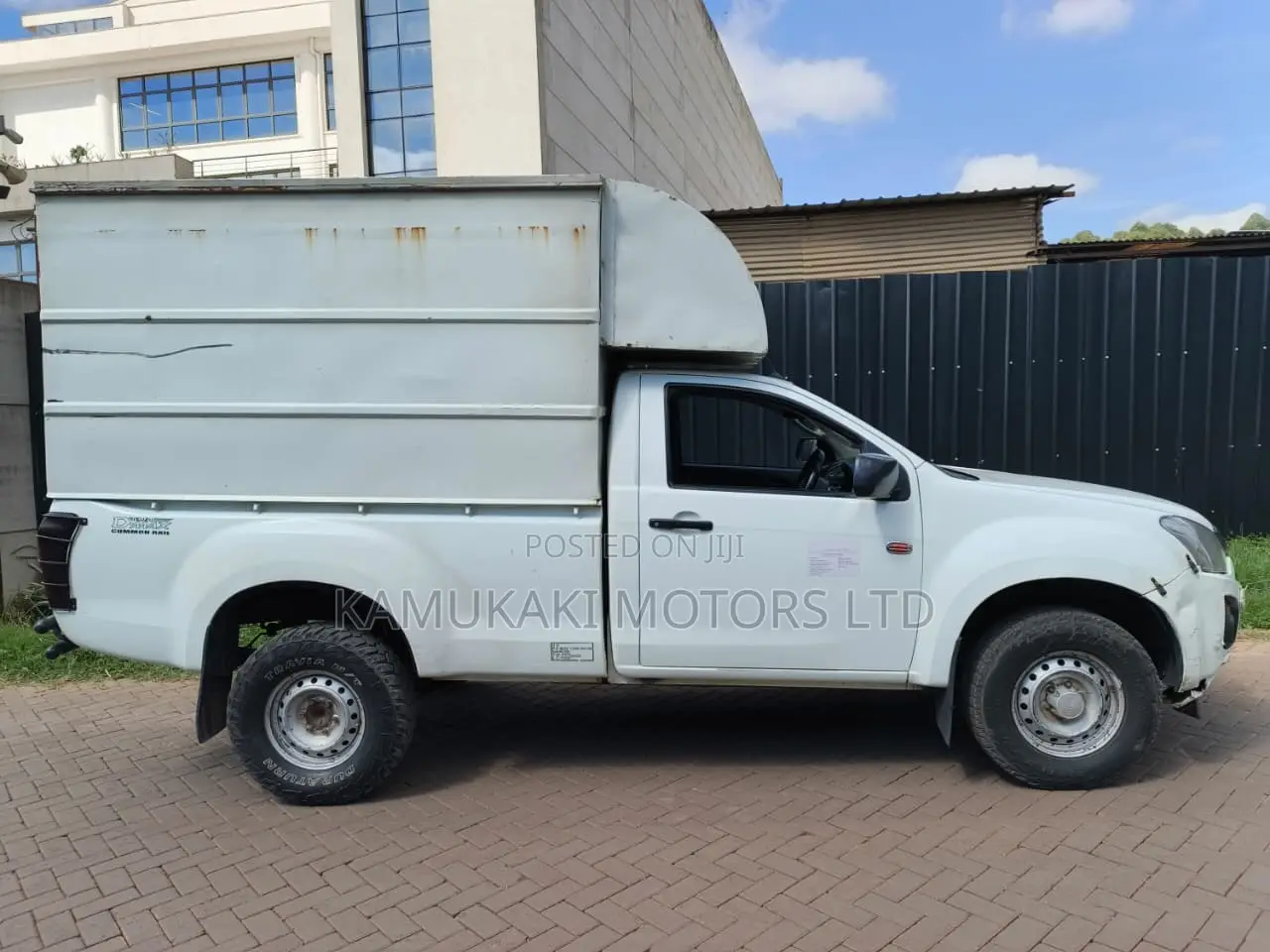 Isuzu D-MAX 2024 White