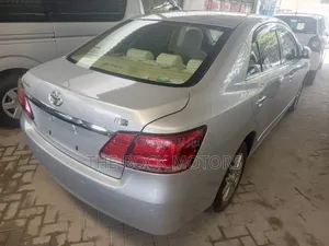 Toyota Premio 2019 Silver