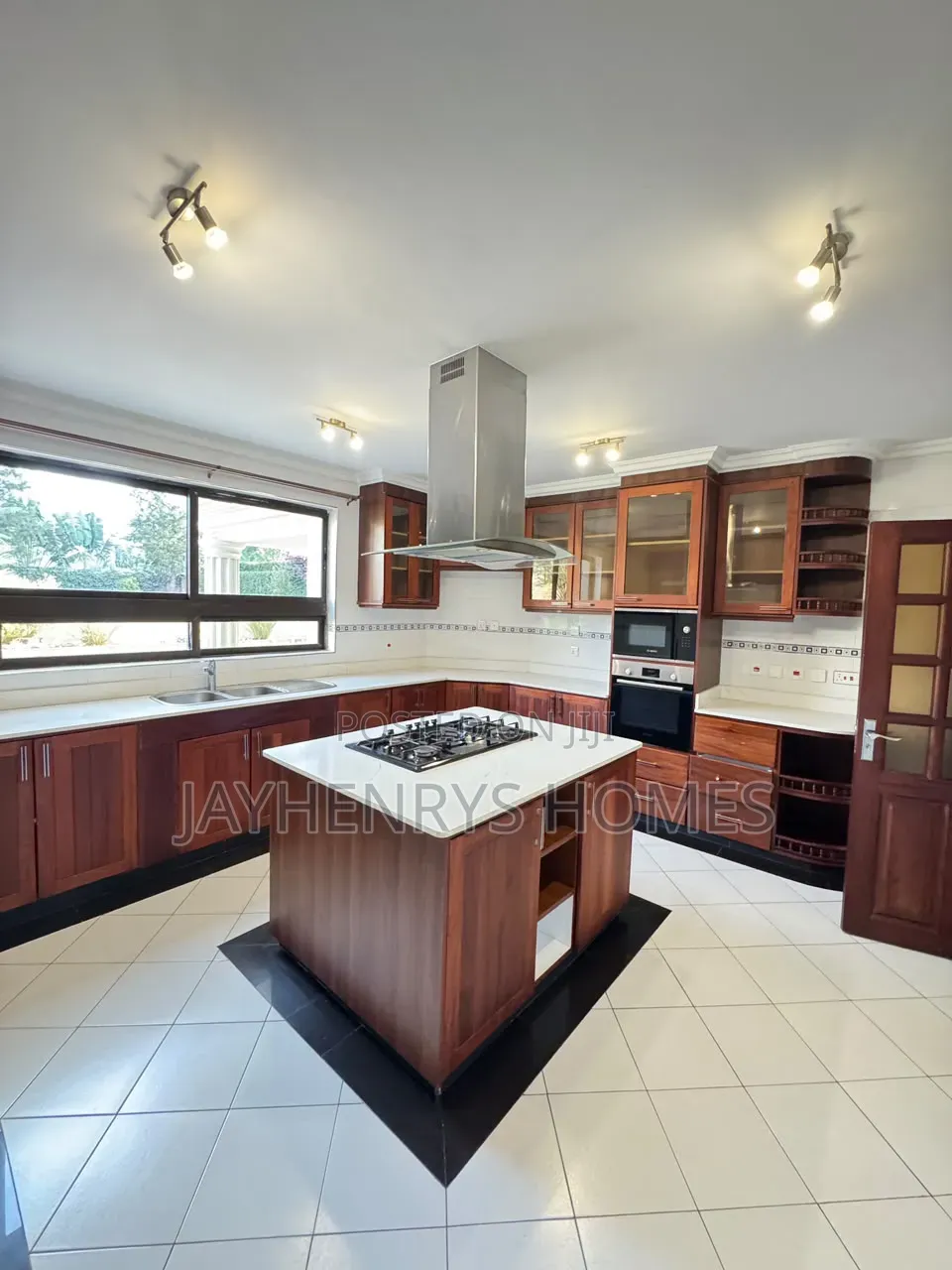 5bdrm House in Muthaiga North for rent