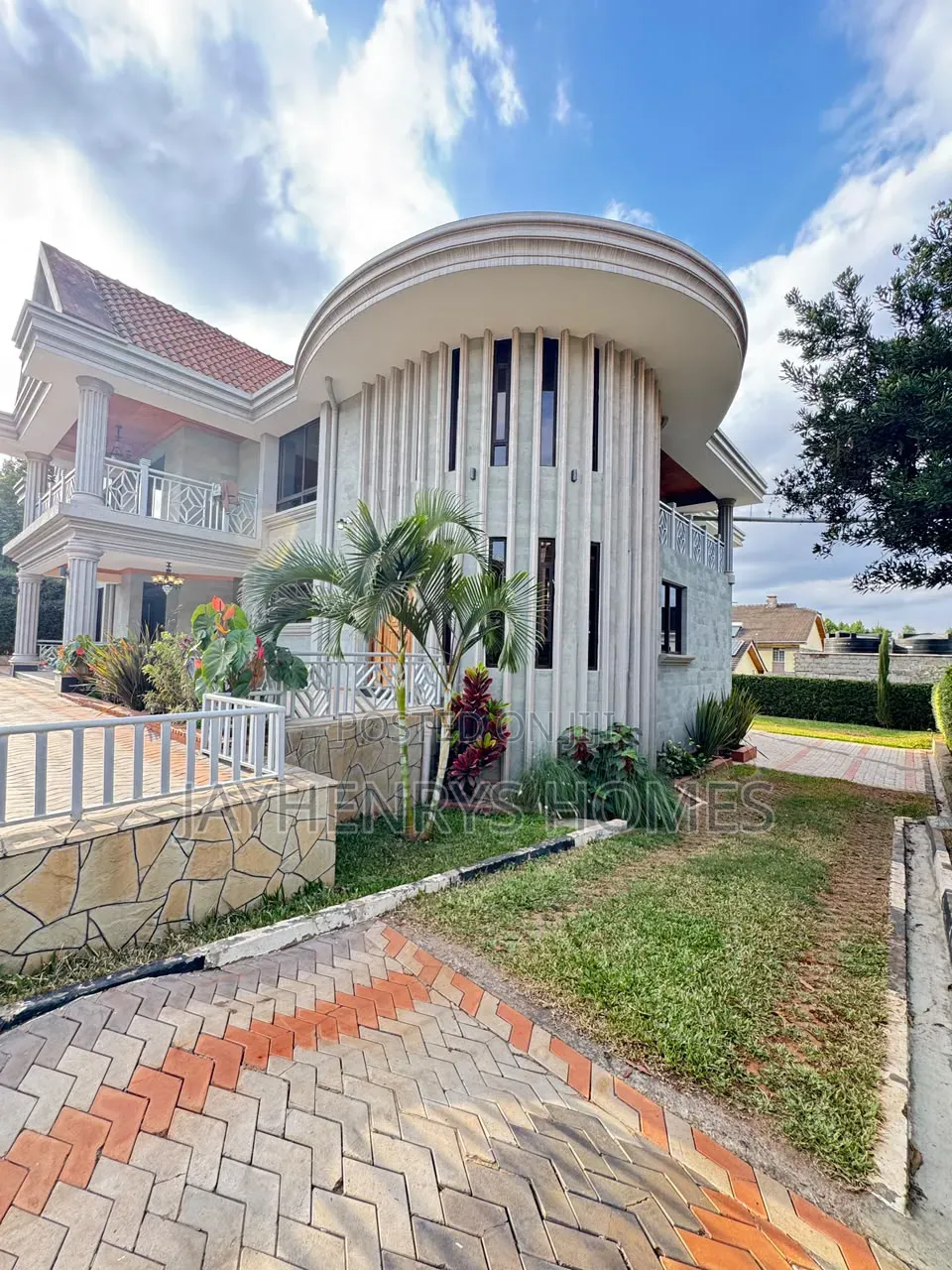 5bdrm House in Muthaiga North for rent