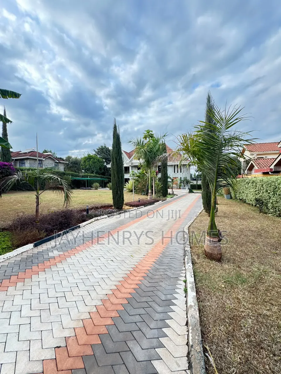 5bdrm House in Muthaiga North for rent