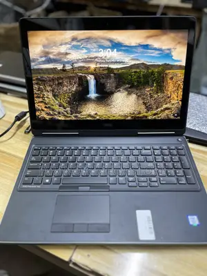 Laptop Dell Precision 7510 16GB Intel Core i7 SSD 512GB