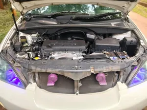 Toyota Harrier 240G 2012 White