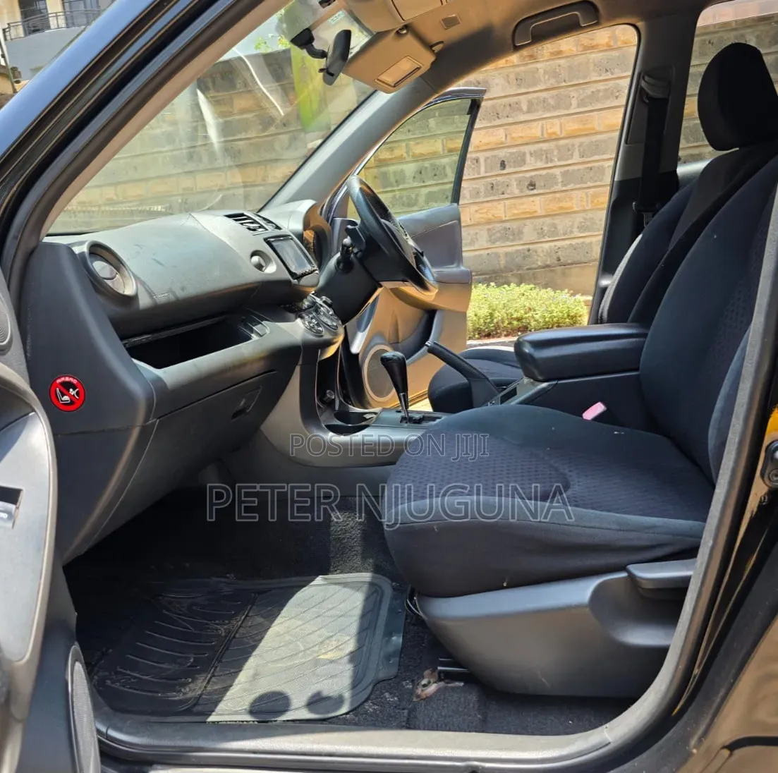 Toyota Vanguard 2010 Black