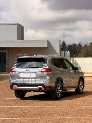 Subaru Forester 2019 Silver