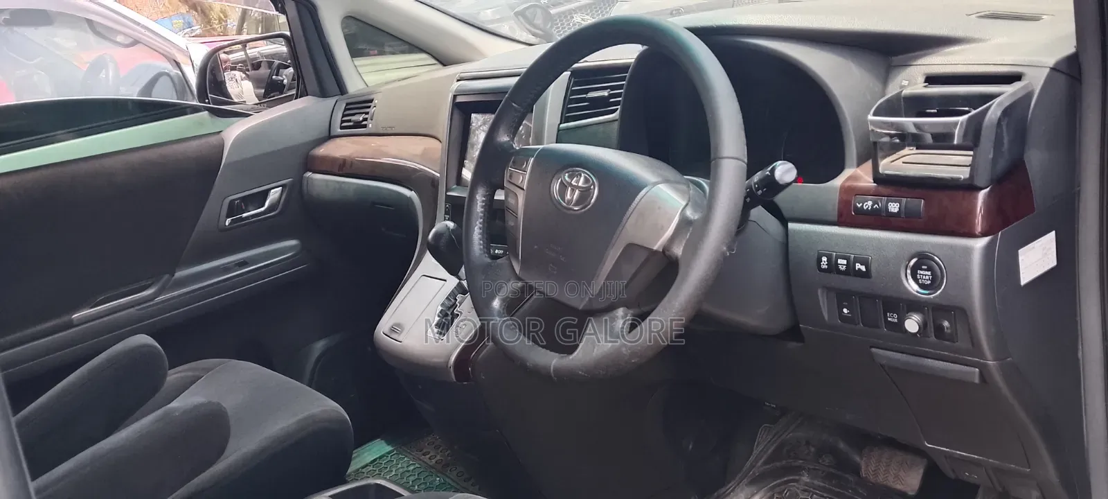 Toyota Vellfire Z A Edition 2.5 FWD 7-Seater 2015 Black