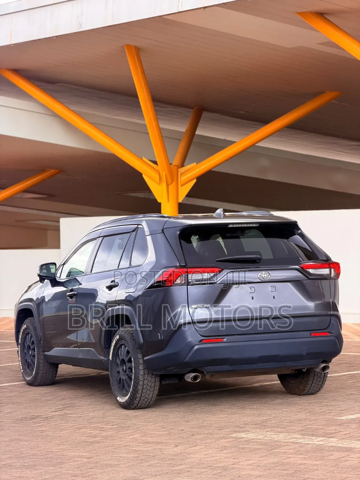 Toyota RAV4 2019 Gray