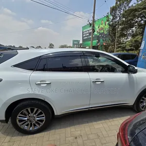 Toyota Harrier 2.0 2014 White
