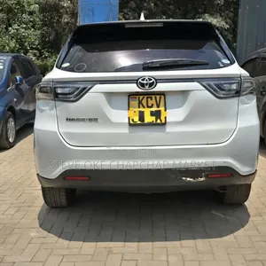 Toyota Harrier 2.0 2014 White