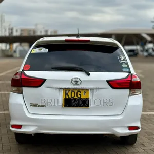 Toyota Corolla Fielder 2014 White