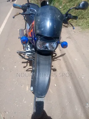 Bajaj Boxer 150 UG 2025 Blue