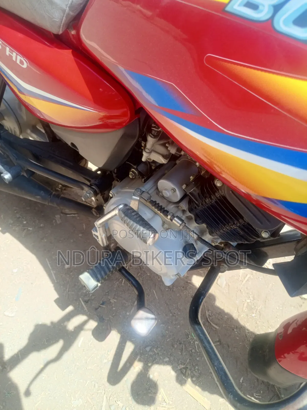 Bajaj Boxer 125 2025 Red