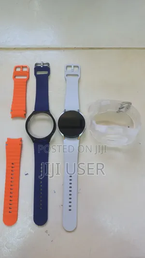 Samsung Galaxy Watch 6 44mm LTE Silver and White, With Extra Straps