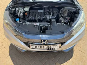 Honda Vezel 2016 Silver