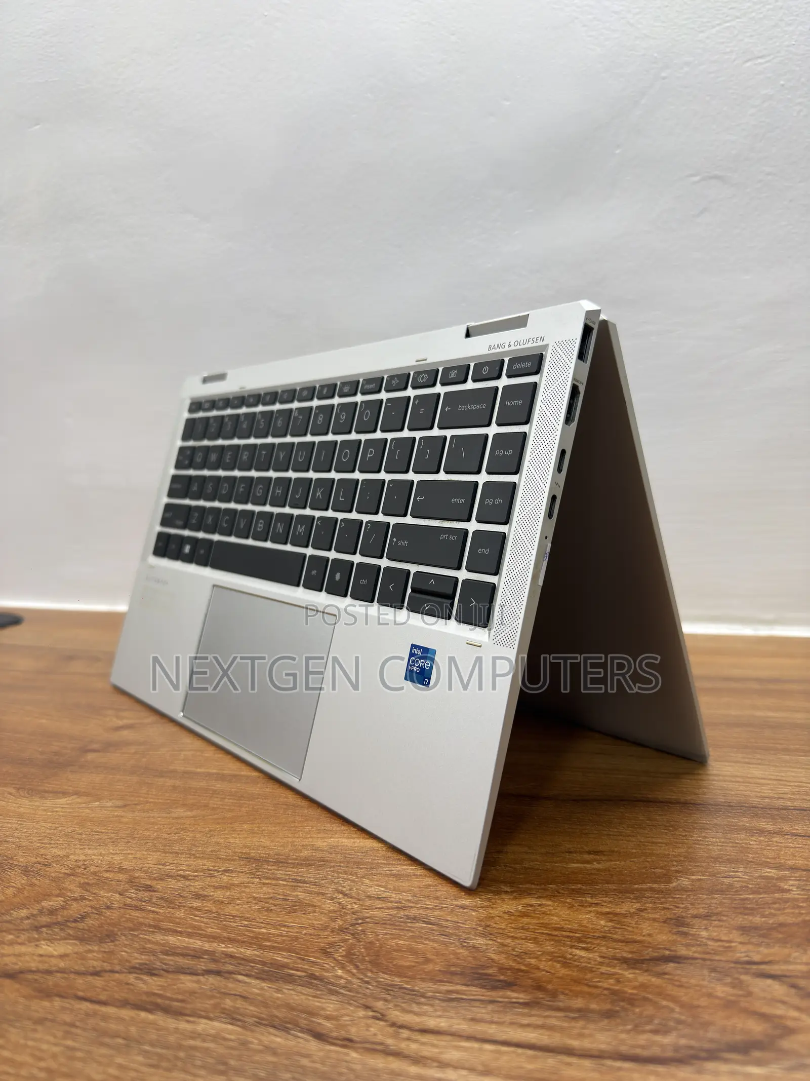 Laptop HP EliteBook 1040 G8 16GB Intel Core i7 SSD 512GB