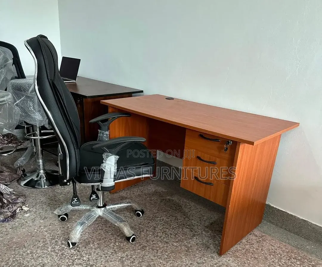 Office Desk and Leather Chair - Executive Setup