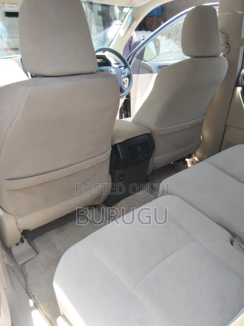 Toyota Land Cruiser Prado 2019 Gray